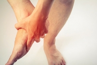 Reasons Your Feet May Hurt